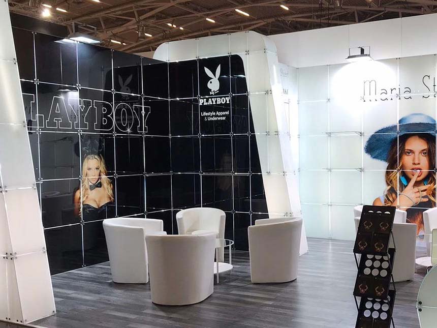 outdoor_stand