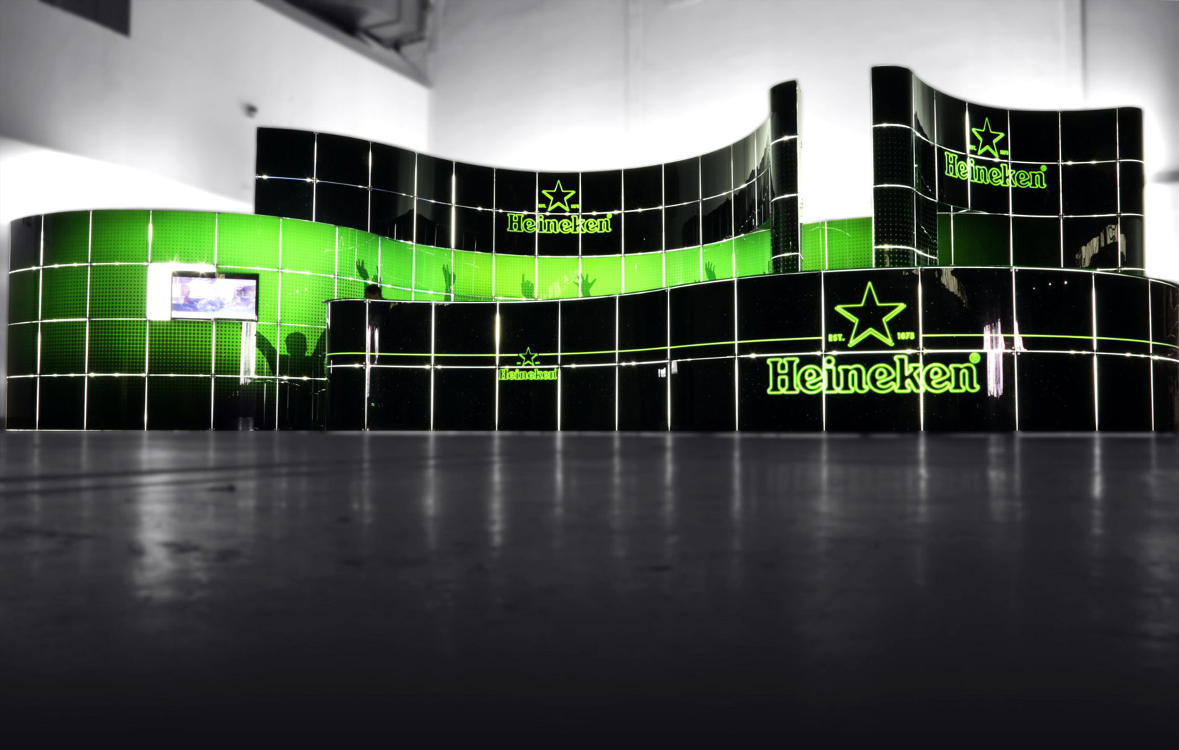exhibition graphic stand heineken