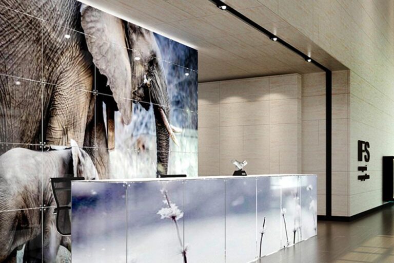 exhibition reception glass
