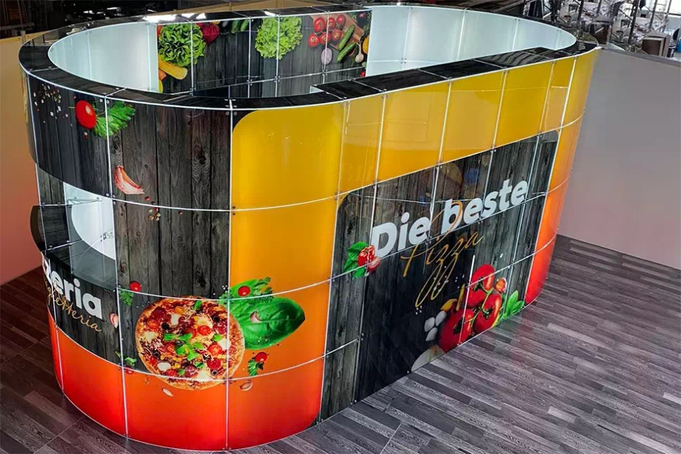 glass_kiosk-2