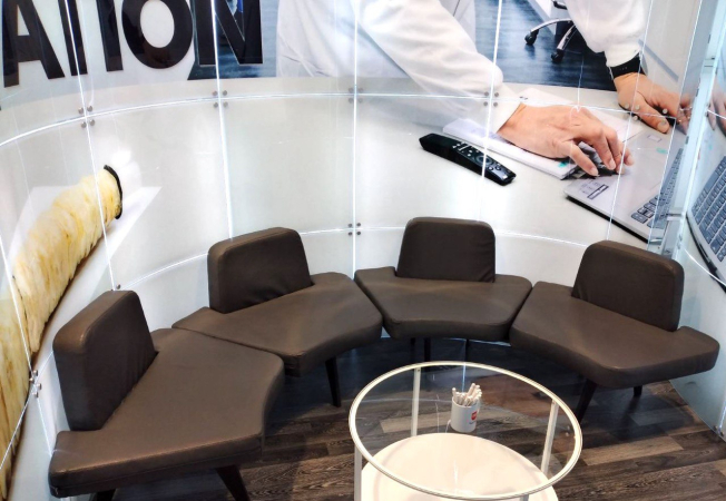 Exhibition stand chair