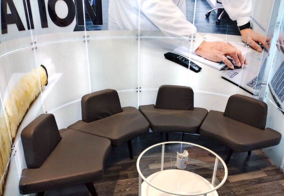 Exhibition stand chair