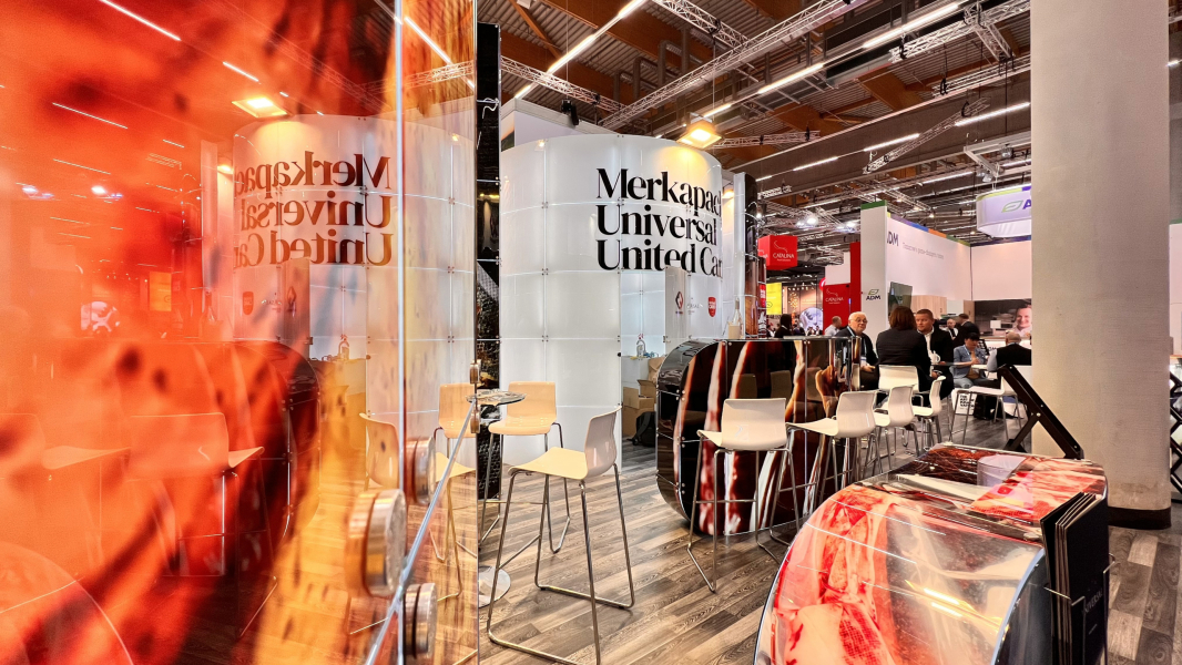Exhibition stand chair
