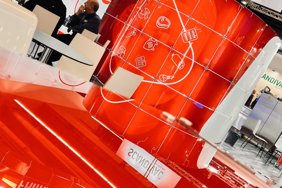 exhibition glass stand