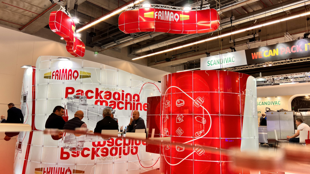 tailor made stand